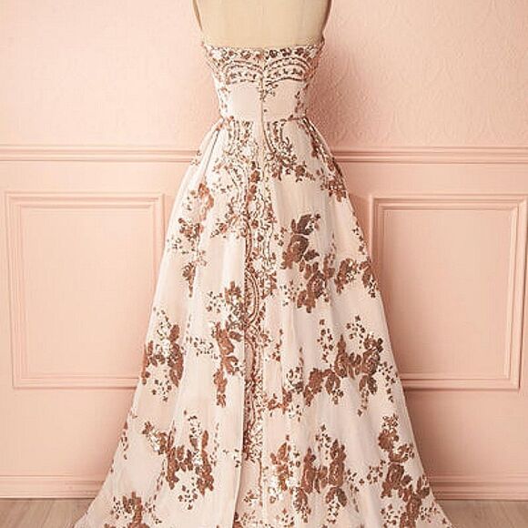 BARIANO DRESS  - Picture 13 of 16